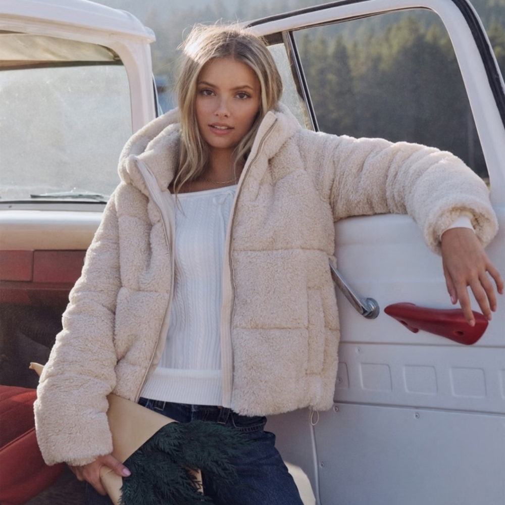 Hollister Sherpa All-Weather Puffer Jacket